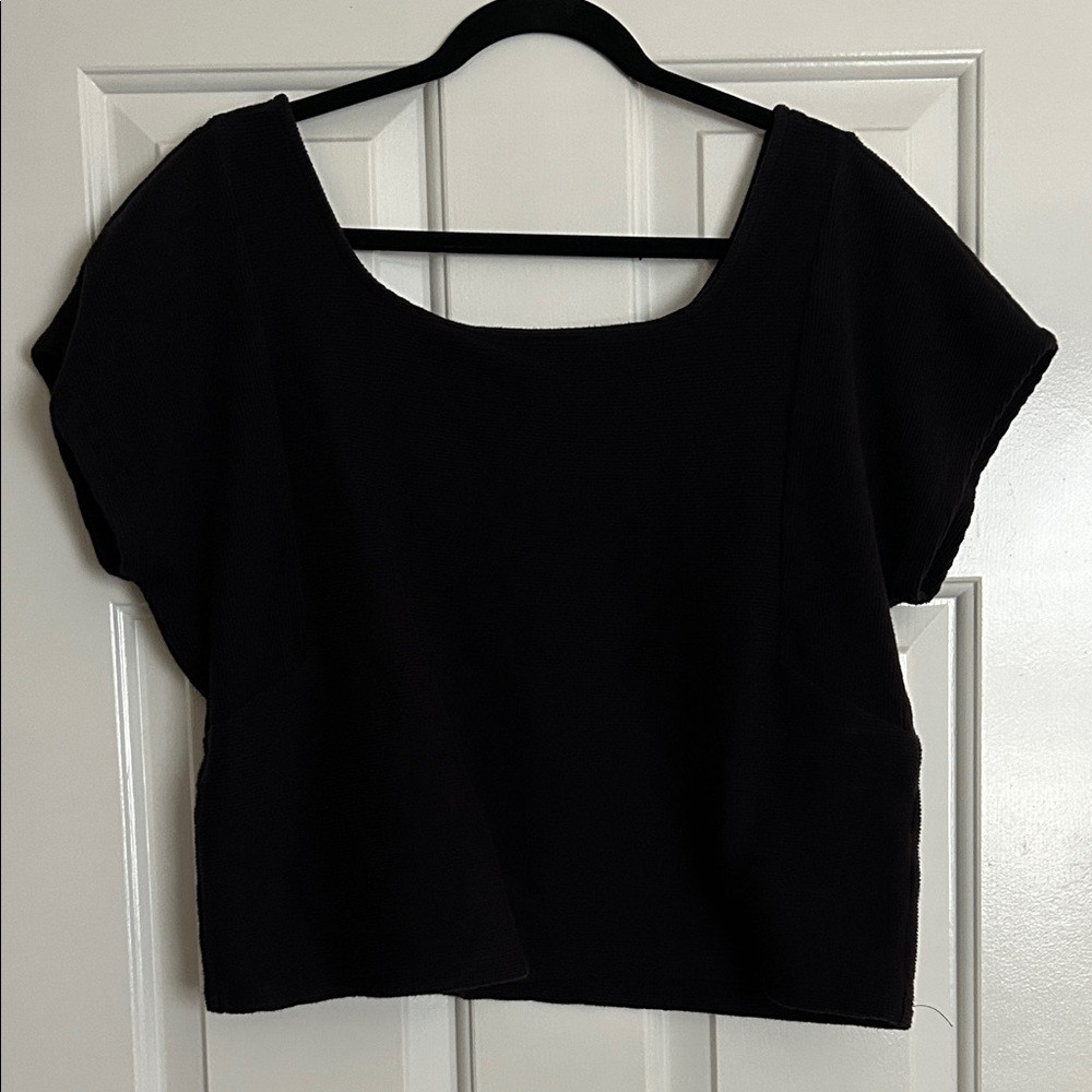 Textured Madewell scoop neck boxy cropped top